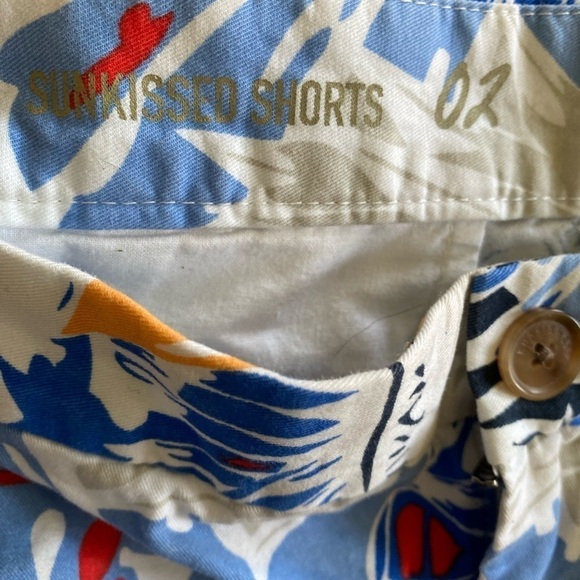 Khakis by gap, Sunkist shorts, size 2, bright floral, - Picture 4 of 4